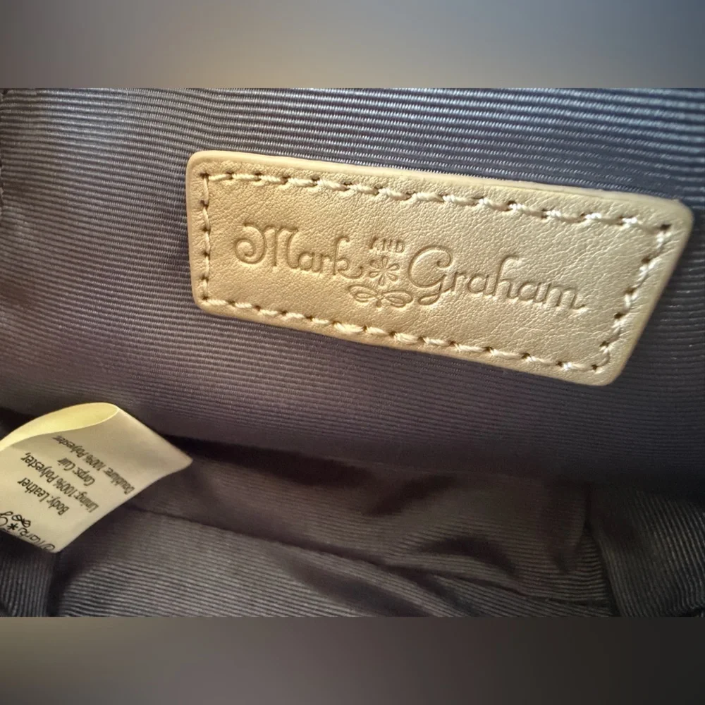 Mark & Graham‎ Gold Cosmetic Bag
